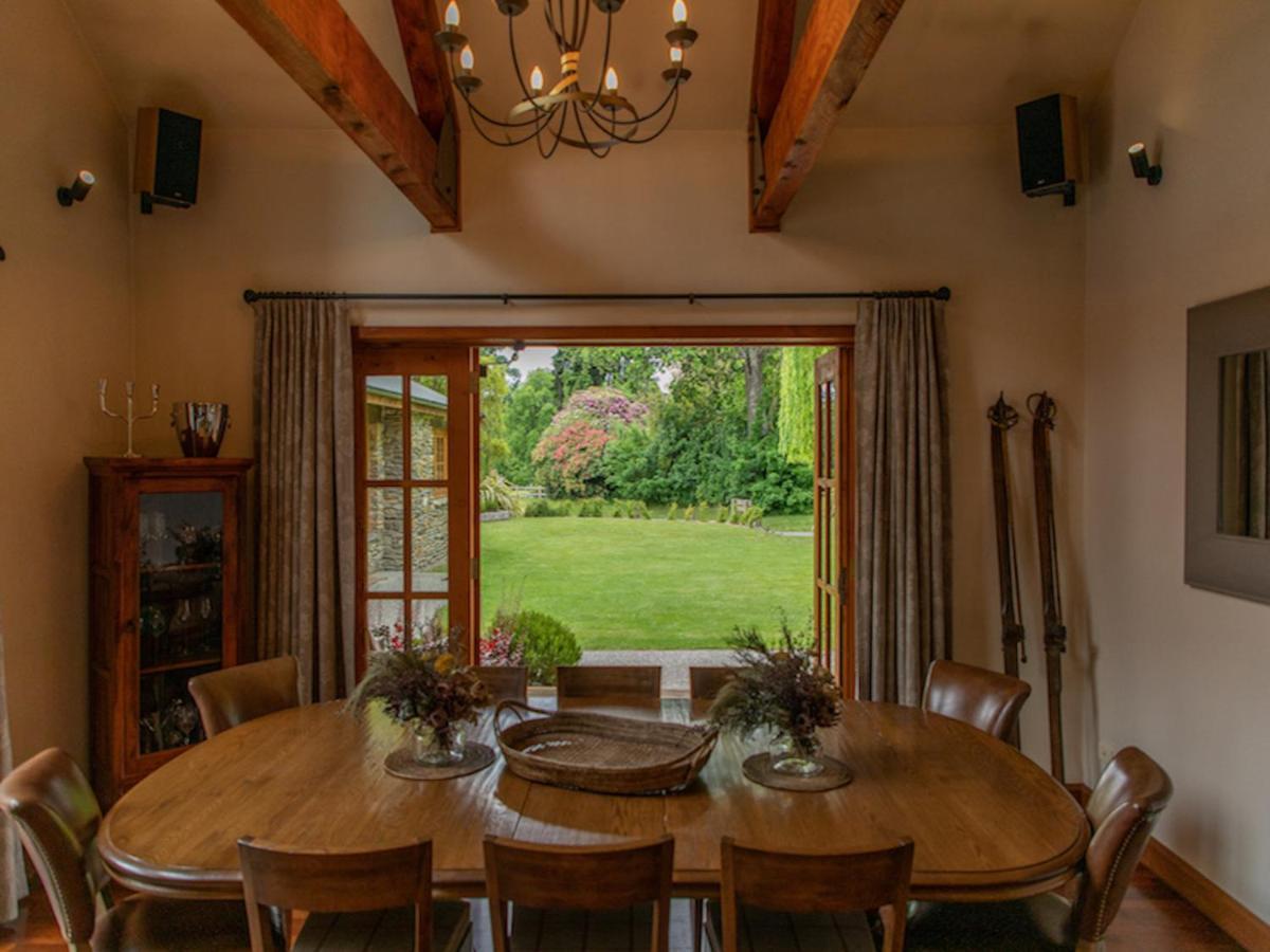 Wanaka Homestead Lodge & Cottages Экстерьер фото